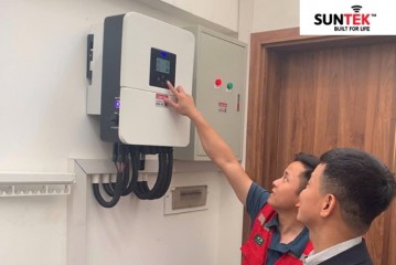 chi-phi-lap-dien-mat-troi-ap-mai-bao-nhieu